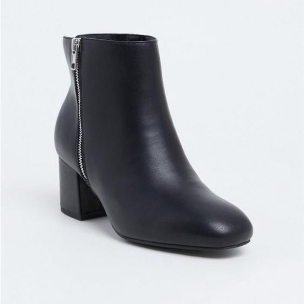 Torrid Black Faux Leather Double Zip Block Bootie (WW)-8.5